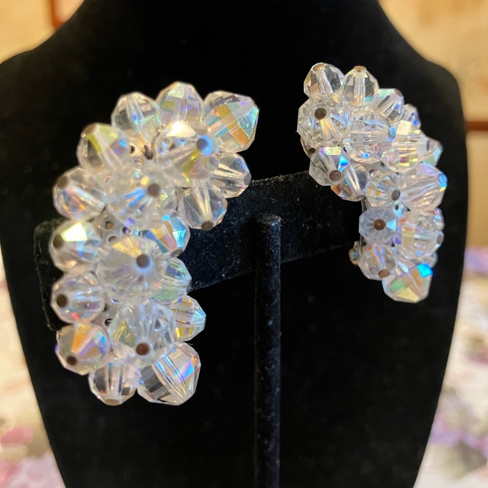 LAGUNA AURORA BOREALIS CLIP EARRINGS VINTAGE - Picture 3 of 8